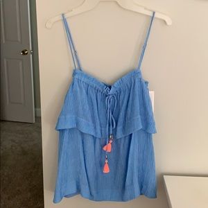 Blue/white layered tank